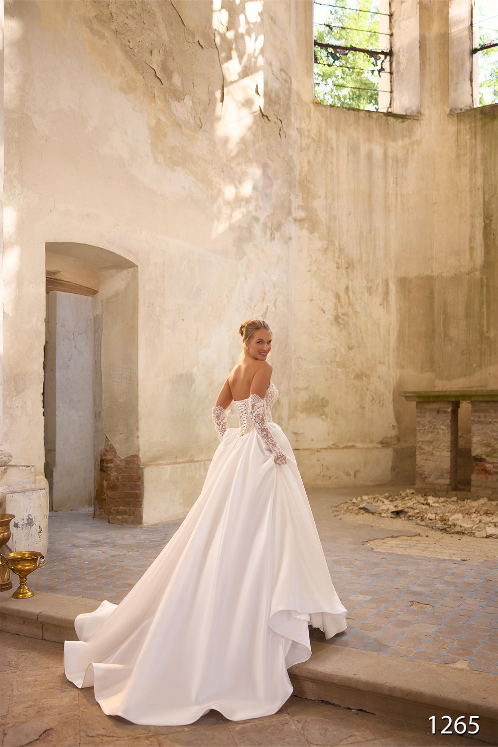 Vissaria 1265 Dress - FOSTANI.com