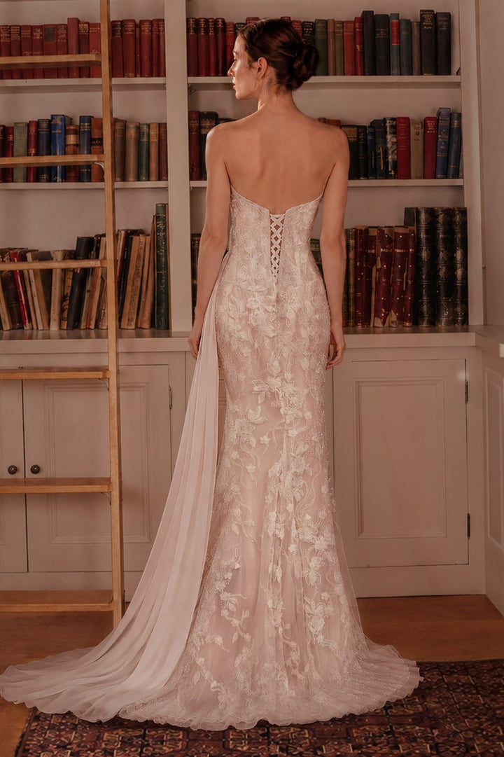 Ladivine CB168W bridal gown back view